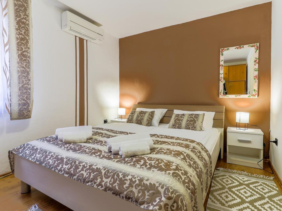 City Center 3 Bedroom Apartment Врсар Екстер'єр фото